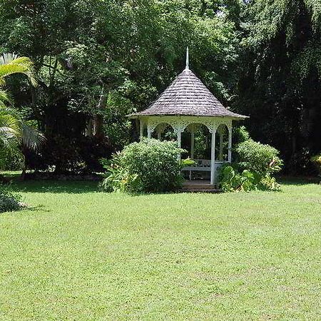 Inn At Shaw Park Gardens & Waterfalls โอโชรีโอส ภายนอก รูปภาพ